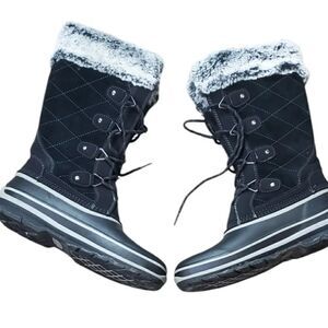 Khombu Black Suede Lace-Up Winter Boots